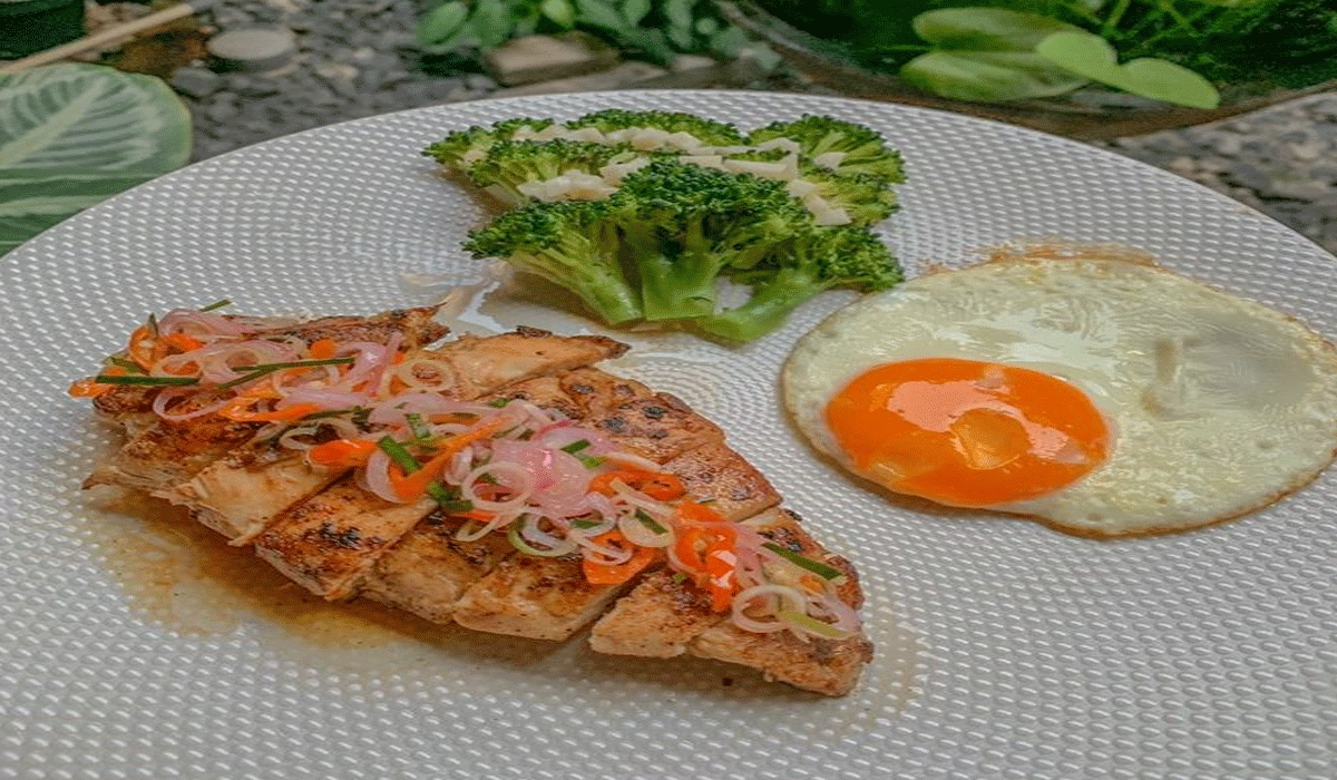 Steak Ayam Sambal Matah, Lezatnya Perpaduan Rasa Nusantara